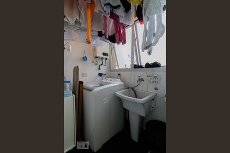 Apartamento à venda com 65m², 3 quartos e 2 vagas Apartamento à venda com 65m², 3 quartos e 2 vagasÁrea de Serviço