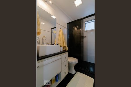 Apartamento à venda com 65m², 3 quartos e 2 vagas Apartamento à venda com 65m², 3 quartos e 2 vagasBanheiro da Suíte
