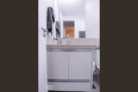 Apartamento para alugar com 53m², 2 quartos e 1 vaga Apartamento para alugar com 53m², 2 quartos e 1 vagaBanheiro