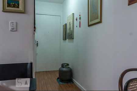 Apartamento à venda com 75m², 2 quartos e 1 vagaSala