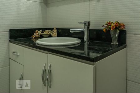 Apartamento à venda com 75m², 2 quartos e 1 vagaBanheiro