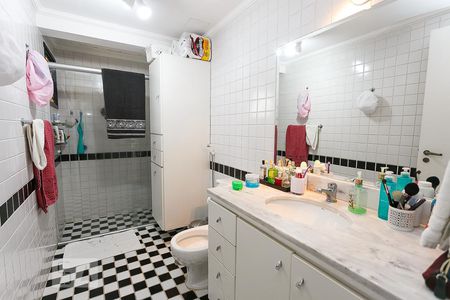 Apartamento à venda com 160m², 3 quartos e 3 vagasDetalhe do Banheiro da Suite