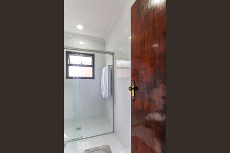 Casa à venda com 180m², 3 quartos e 2 vagasBanheiro da Suíte