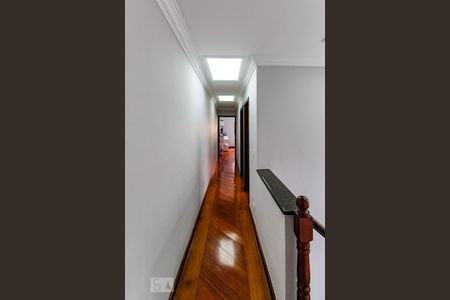 Corredor de casa à venda com 3 quartos, 180m² em Parque Renato Maia, Guarulhos