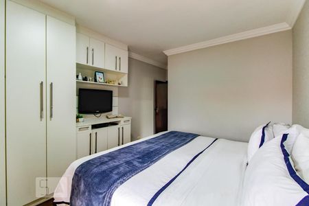 Casa à venda com 180m², 3 quartos e 2 vagasSuíte