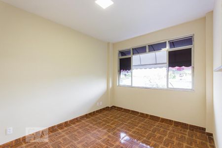 Sala de apartamento para alugar com 1 quarto, 44m² em Taquara, Rio de Janeiro