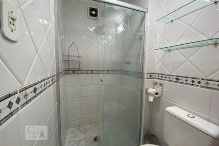 Apartamento para alugar com 40m², 1 quarto e 1 vaga Apartamento para alugar com 40m², 1 quarto e 1 vagaBanheiro da Suíte
