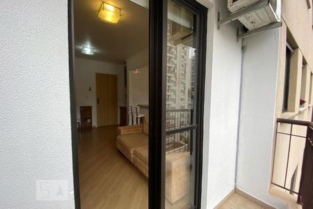 Apartamento para alugar com 40m², 1 quarto e 1 vaga Apartamento para alugar com 40m², 1 quarto e 1 vagaSacada