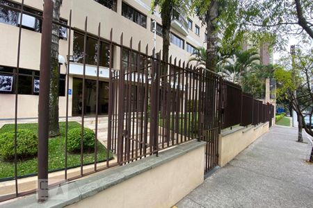 Apartamento para alugar com 40m², 1 quarto e 1 vaga Apartamento para alugar com 40m², 1 quarto e 1 vagaEntrada