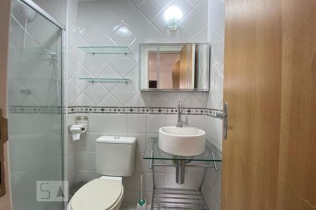 Apartamento para alugar com 40m², 1 quarto e 1 vaga Apartamento para alugar com 40m², 1 quarto e 1 vagaBanheiro da Suíte