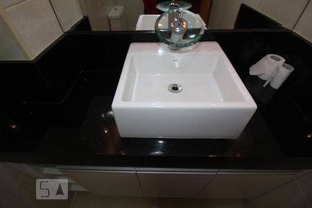 Banheiro 3 lavabo de casa para alugar com 2 quartos, 120m² em Mauá, São Caetano do Sul