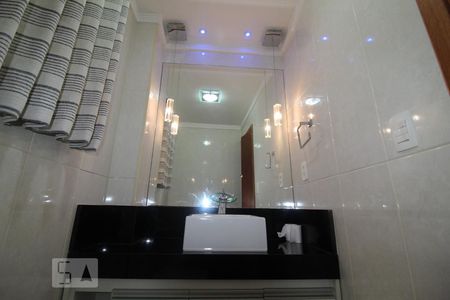 Banheiro 3 lavabo de casa para alugar com 2 quartos, 120m² em Mauá, São Caetano do Sul