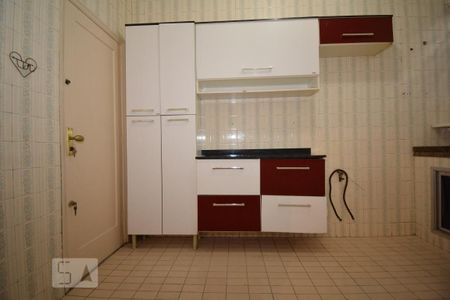 Apartamento para alugar com 86m², 2 quartos e sem vagaCozinha - Armários