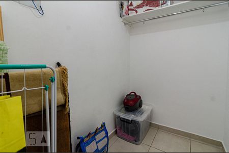 Apartamento à venda com 60m², 2 quartos e 1 vaga Apartamento à venda com 60m², 2 quartos e 1 vagaQuarto de serviço