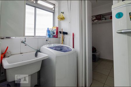 Apartamento à venda com 60m², 2 quartos e 1 vaga Apartamento à venda com 60m², 2 quartos e 1 vagaÁrea de serviço