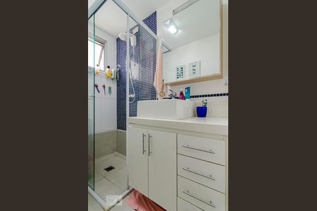 Apartamento à venda com 60m², 2 quartos e 1 vaga Apartamento à venda com 60m², 2 quartos e 1 vagaBanheiro