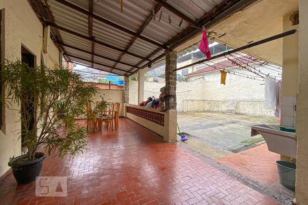 Casa à venda com 140m², 2 quartos e sem vagaÁrea externa