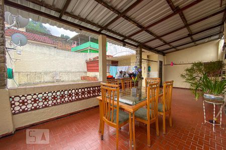 Casa à venda com 140m², 2 quartos e sem vagaÁrea externa