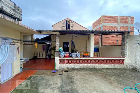 Casa à venda com 140m², 2 quartos e sem vagaQuintal