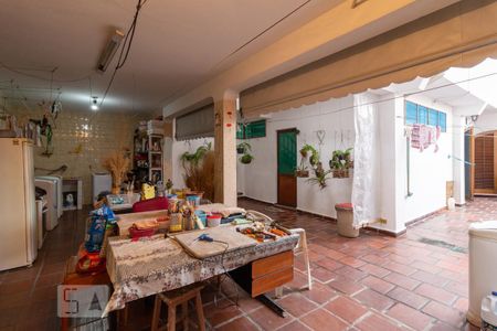 Casa à venda com 340m², 3 quartos e 3 vagas Casa à venda com 340m², 3 quartos e 3 vagasQuintal