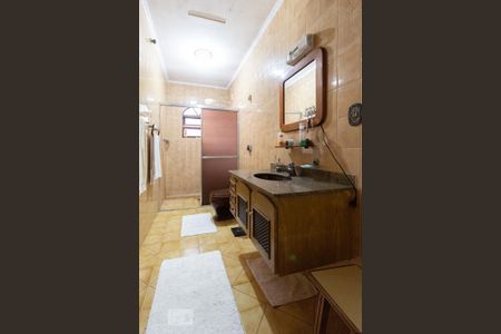 Casa à venda com 340m², 3 quartos e 3 vagas Casa à venda com 340m², 3 quartos e 3 vagasBanheiro 1