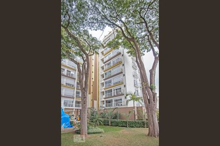 Apartamento à venda com 80m², 1 quarto e 2 vagasJardim e Fachada Interna
