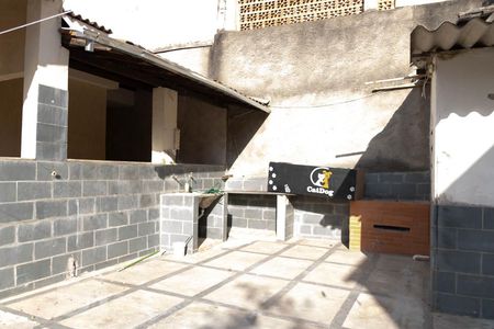 Casa à venda com 156m², 3 quartos e 2 vagas Casa à venda com 156m², 3 quartos e 2 vagasChurrasqueira