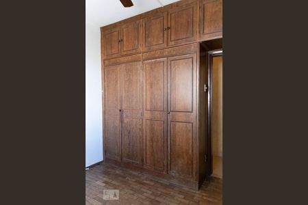 Casa à venda com 156m², 3 quartos e 2 vagas Casa à venda com 156m², 3 quartos e 2 vagasQuarto 2