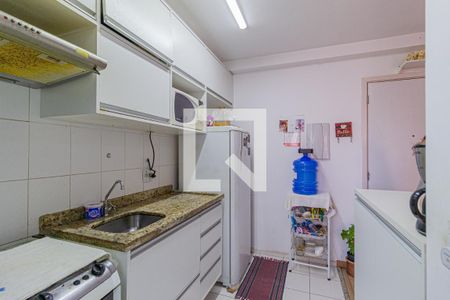 Apartamento à venda com 57m², 2 quartos e 1 vaga Apartamento à venda com 57m², 2 quartos e 1 vagaCozinha e área de serviço