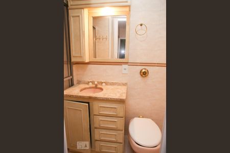 Apartamento à venda com 96m², 2 quartos e 1 vagaBanheiro 1