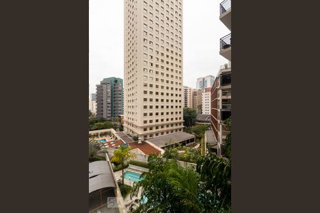 Vista de apartamento à venda com 2 quartos, 65m² em Vila Olímpia, São Paulo