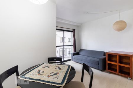 Sala de apartamento à venda com 2 quartos, 65m² em Vila Olímpia, São Paulo