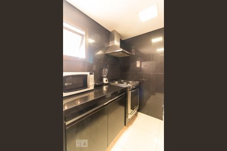 Cozinha de apartamento para alugar com 3 quartos, 80m² em Cerqueira César, São Paulo