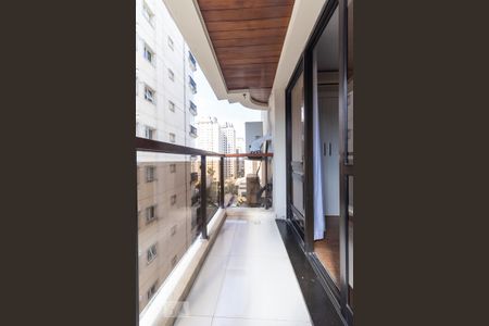 Varanda do quarto 2 de apartamento para alugar com 3 quartos, 80m² em Cerqueira César, São Paulo