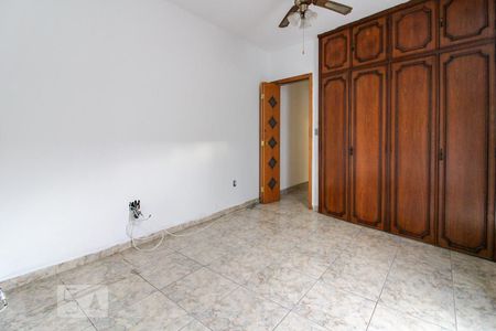 Casa à venda com 125m², 4 quartos e 2 vagasQuarto 2
