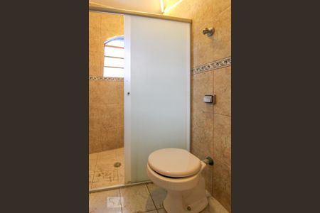 Casa à venda com 125m², 4 quartos e 2 vagasBanheiro