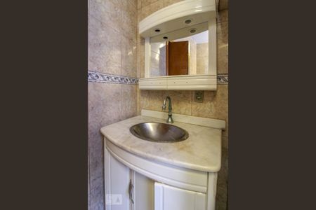 Casa à venda com 125m², 4 quartos e 2 vagasDetalhe - Banheiro