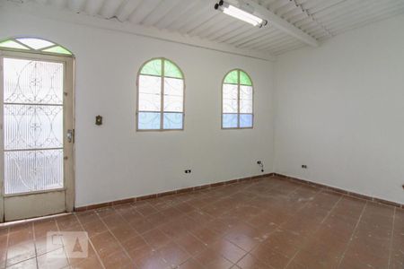 Casa à venda com 125m², 4 quartos e 2 vagasQuarto Externo