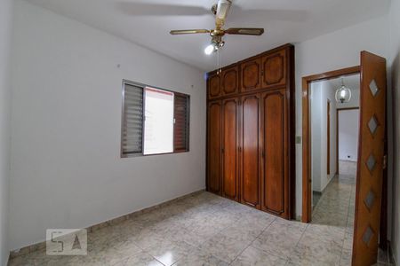 Casa à venda com 125m², 4 quartos e 2 vagasQuarto 3