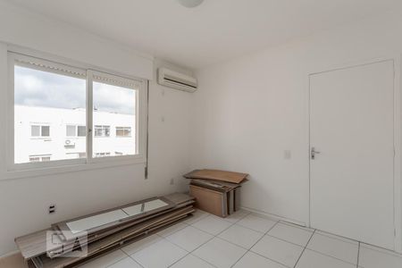 Quarto de apartamento à venda com 1 quarto, 46m² em Jardim do Salso, Porto Alegre