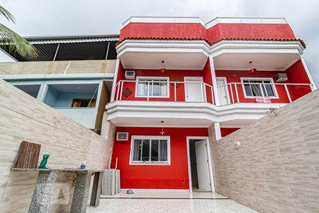 Casa de condomínio para alugar com 208m², 4 quartos e 1 vagaFachada