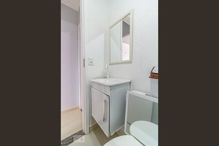 Casa de condomínio para alugar com 208m², 4 quartos e 1 vagaBanheiro Social