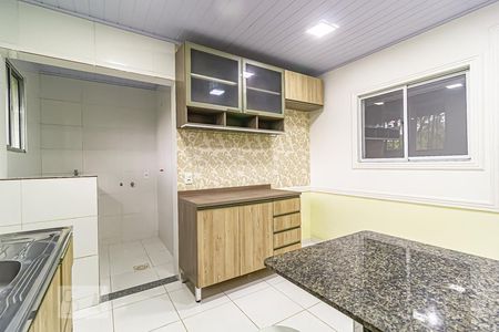 Casa de condomínio para alugar com 208m², 4 quartos e 1 vagaCozinha