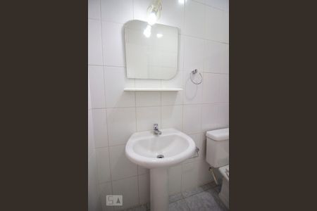 Casa para alugar com 210m², 4 quartos e 2 vagasBanheiro 3