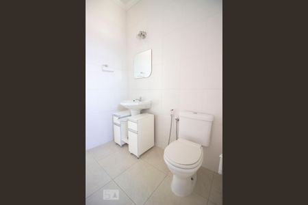 Casa para alugar com 210m², 4 quartos e 2 vagasBanheiro da Suíte