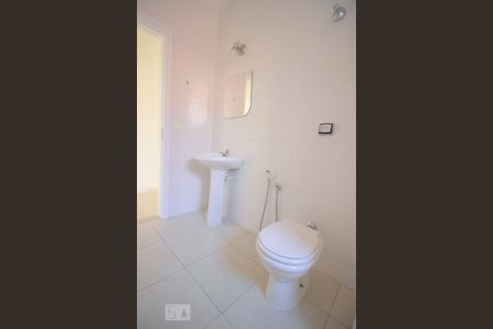 Casa para alugar com 210m², 4 quartos e 2 vagasBanheiro 2