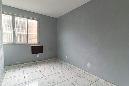 Quarto 1 de apartamento para alugar com 2 quartos, 72m² em Gardênia Azul, Rio de Janeiro