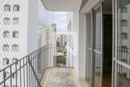 Apartamento para alugar com 111m², 3 quartos e 2 vagas Apartamento para alugar com 111m², 3 quartos e 2 vagasSacada