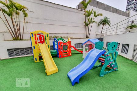 Apartamento para alugar com 111m², 3 quartos e 2 vagas Apartamento para alugar com 111m², 3 quartos e 2 vagasÁrea Comum - Playground