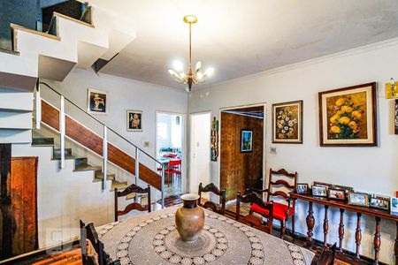 Casa à venda com 234m², 4 quartos e 2 vagasSala de jantar